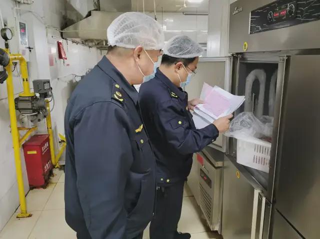 市场监管局开展全区学校食堂集中监督检查z6尊龙·中国网站感知山东 滨州滨城区(图1)