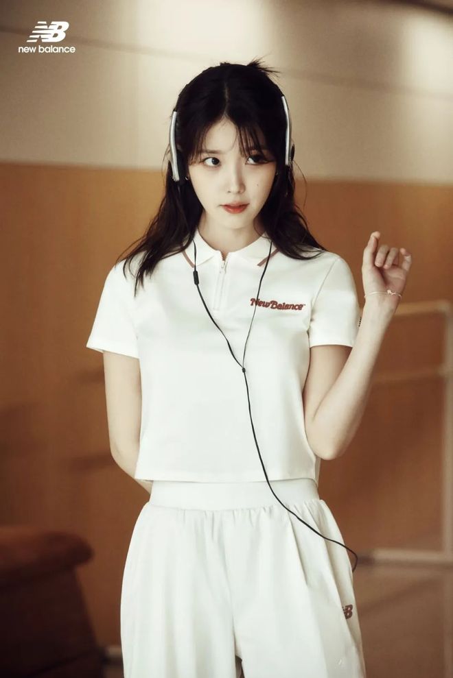 陈都灵和IU的绽放满足了少女的全部幻想尊龙凯时新版APP首页本周时髦大事｜(图6)
